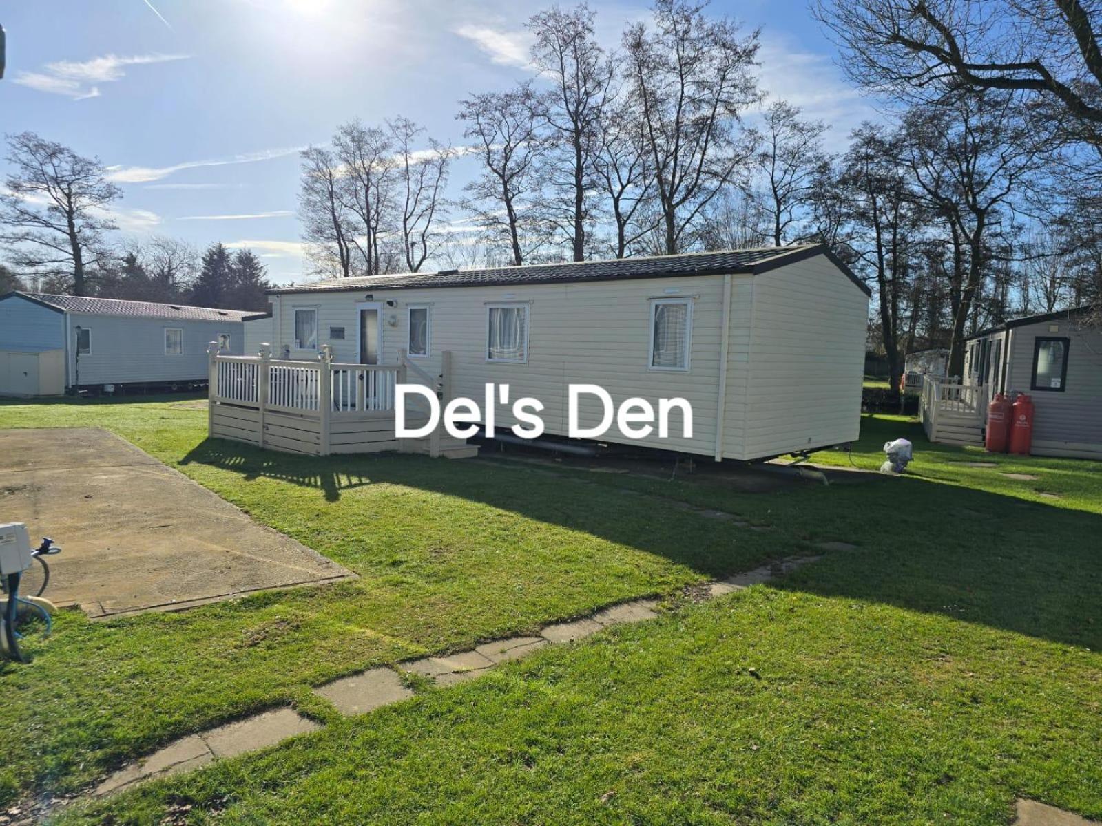 Del'S Den Lakeside Weeley Bridge المظهر الخارجي الصورة